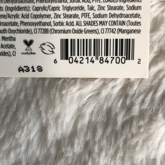 NIB Urban Decay The Dangerous Palette - Picture 9 of 11